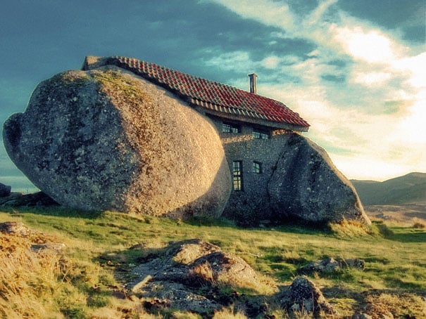 Erdekes Hazak, Lenyugozo Otthonok, Furcsa Ingatlanok, Furcsa Hazak A Vilagon, Stone House Portugaliaban