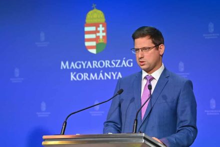 Gulyás Gergely koronavírusos, nincsenek komolyabb tünetei