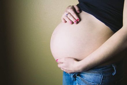 Gáton várandós lett egy 11 éves lány, ő lesz a legfiatalabb anya Ukrajnában
