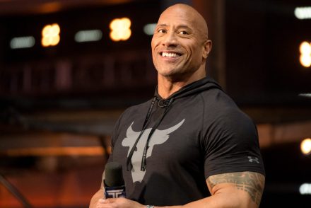 Dwayne Johnson saját autóját ajándékozta a jótékonykodó veteránnak
