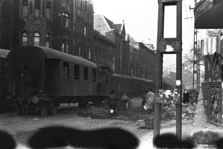 A Hadtörténeti Múzeum 1956-os mítoszoknak és korábban nem látott fotóknak hozott létre archívumot