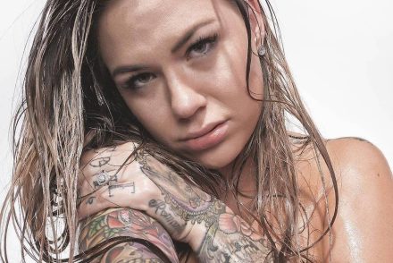 Azért ment el pornósnak az anya, Karmen Karma, hogy fizetni tudja a számlákat, ma már dollármilliomos