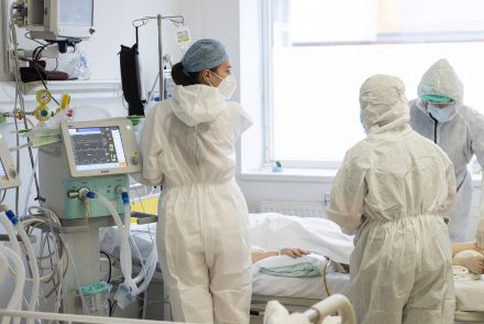 A covid elvette az eszét – anyja szerint ezt hajtogatta a kórház ablakán kiugrott fia