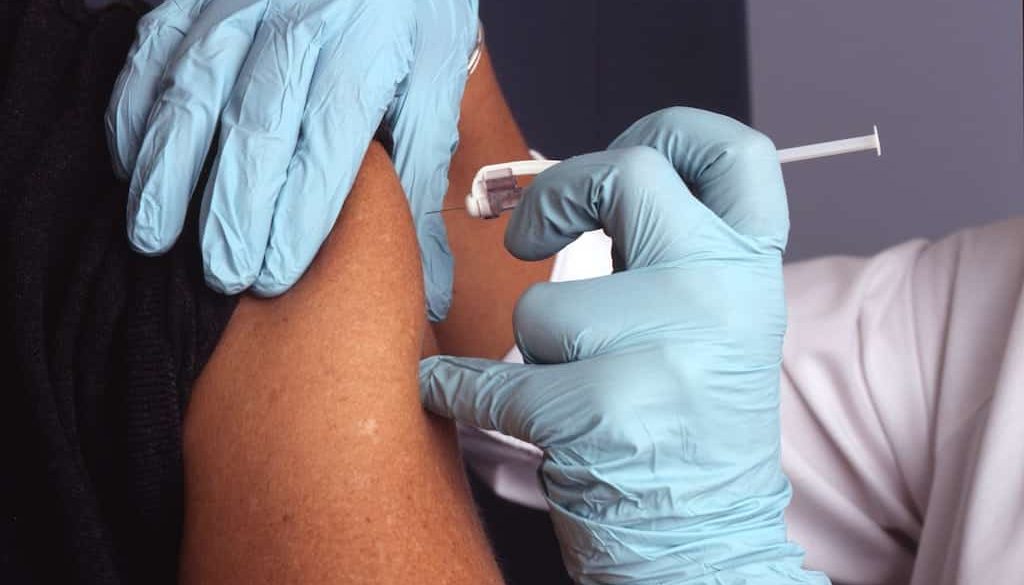 koronavirus oltas mellekhatasa vakcina janssen szlovenia