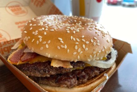 Extra uborkát kért a McDonald’s-os hamburgerébe, a gyorsétterem pedig kicsit túl komolyan vette a feladatot