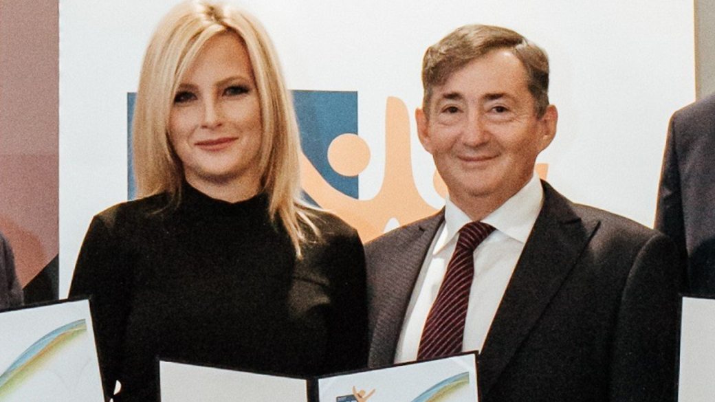 varkonyi andrea konyve es ezt lehet meszaros lorinc haloszoba titkok