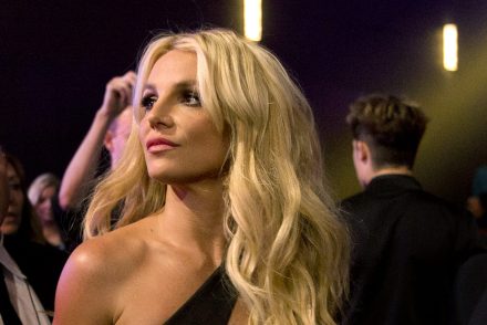 Mi történt? Britney Spears esküvőjén rendőrök is megjelentek, akkora volt a baj