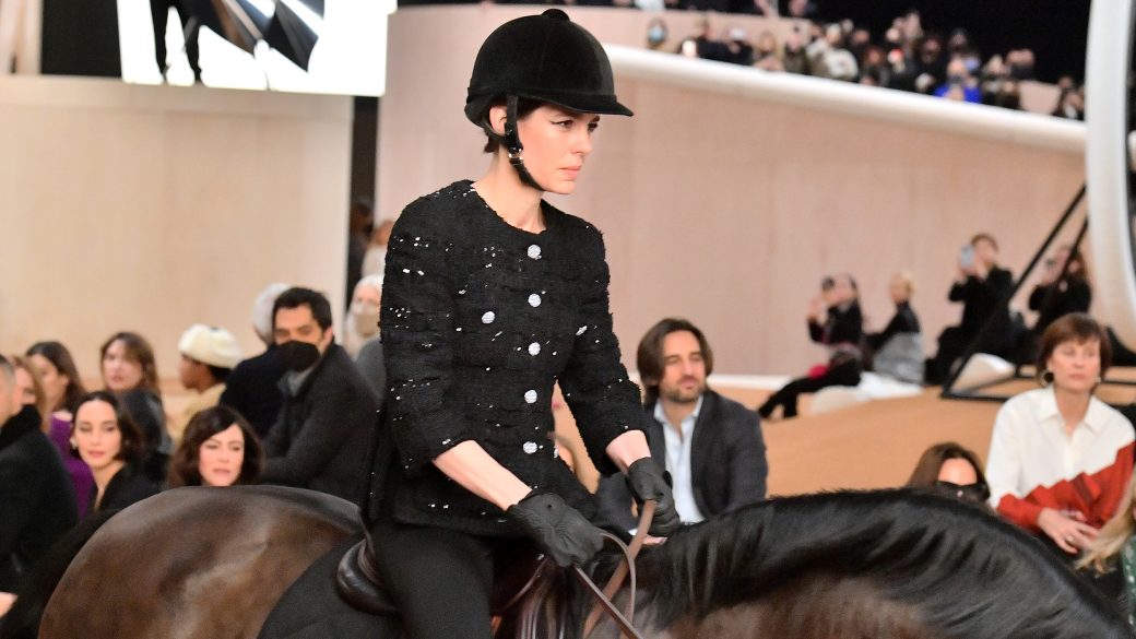 chanel-paris-haute-couture-charlotte-casiraghi