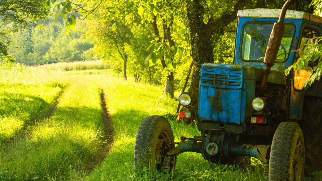 ittasan-vezetett-traktor-balesetet-okozott