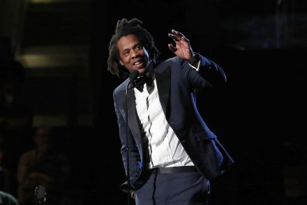 A sztárok, köztük Jay-Z, a rapszövegek bűnügyi bizonyítékként való felhasználásának megszüntetését követelik