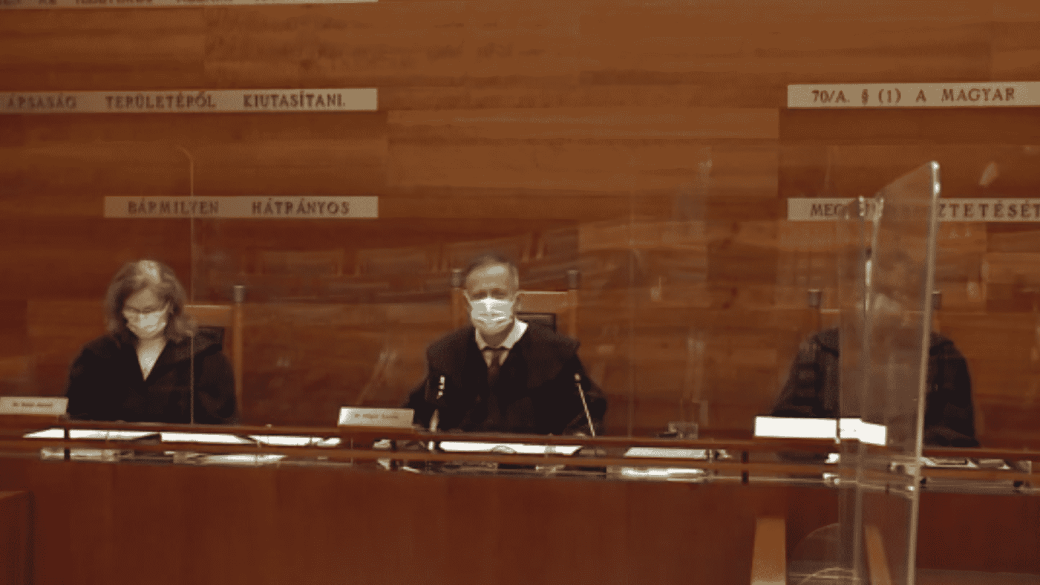 mozgasserult-ferfit-szurt-le-kerekesszekes-ferfi-heves-buncselekmeny