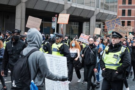 Adománygyűjtést színleltek civil szervezet képviselőiként a csalók