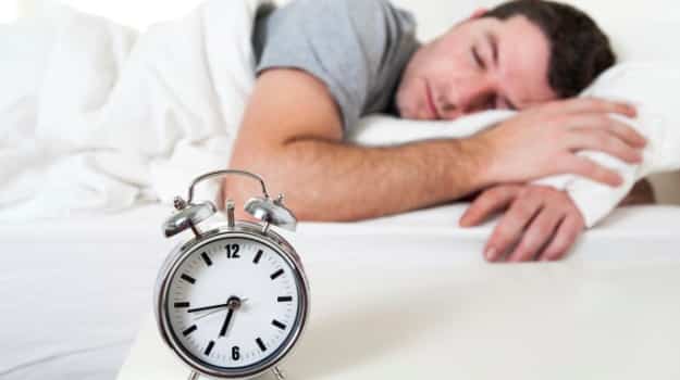 Alvás Túlalvás Túlalvás Hatásai Egészség Egészségtelen Alvás Egészséges Életmód Tippek