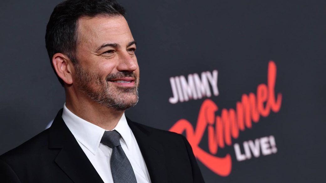 jimmy-kimmel-oscar-dij-2022-pokember-ne-nezz-fel-film-oscar-jeloles