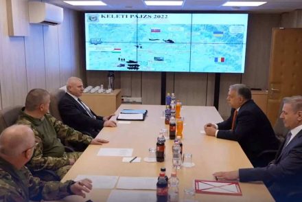Orbán Viktor hatalmasat bakizott: véletlenül kitette az orosz-ukrán konfliktus egy titkos hadműveletének térképét Facebookra
