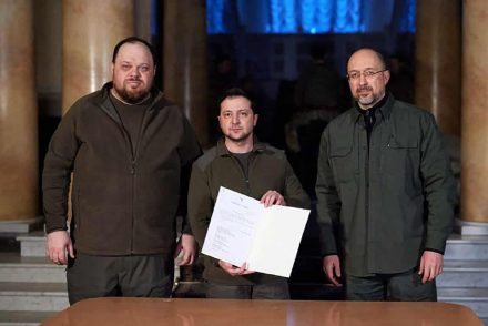 Orosz-ukrán háború: Fontos dokumentumot írhatott alá az ukrán elnök, vajon mit lép erre Putyin?