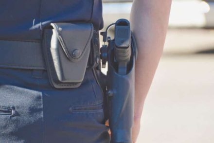 7 milliót lopott a miskolci álrendőr