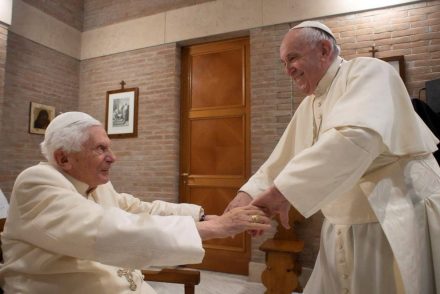 XVI. Benedek végül elismerte, hogy tudott egy pedofil papról