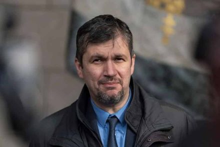 Hadházy Ákos: Orbán Viktor megvették vagy megzsarolták Putyinék