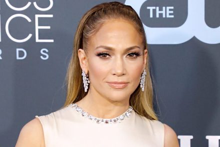 Jennifer Lopez megmutatta, milyen formában van