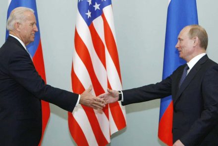 Putyin megbüntette Joe Bident
