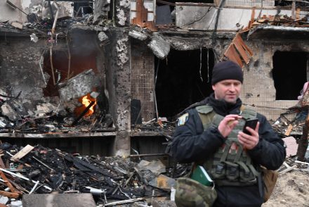 Orosz-ukrán háború: Segélyosztás közben lőttek le egy ukrán polgármestert