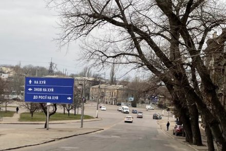 Húzzatok a faszba-táblákkal készültek az oroszoknak Odesszában