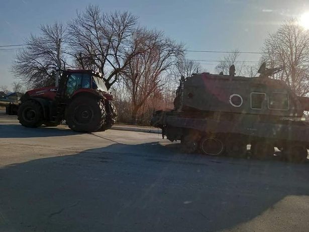 orosz ukrán háború orosz tank ellopása földműves