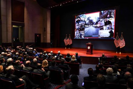 Az ukrán elnök olyan videót mutatott az amerikai kongresszusnak, hogy sokkolta őket