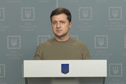 Olyan beszédet mondott az ukrán elnök, Zelenszkij, hogy állva tapsolták meg Zelenszkij az Európai Parlamentben