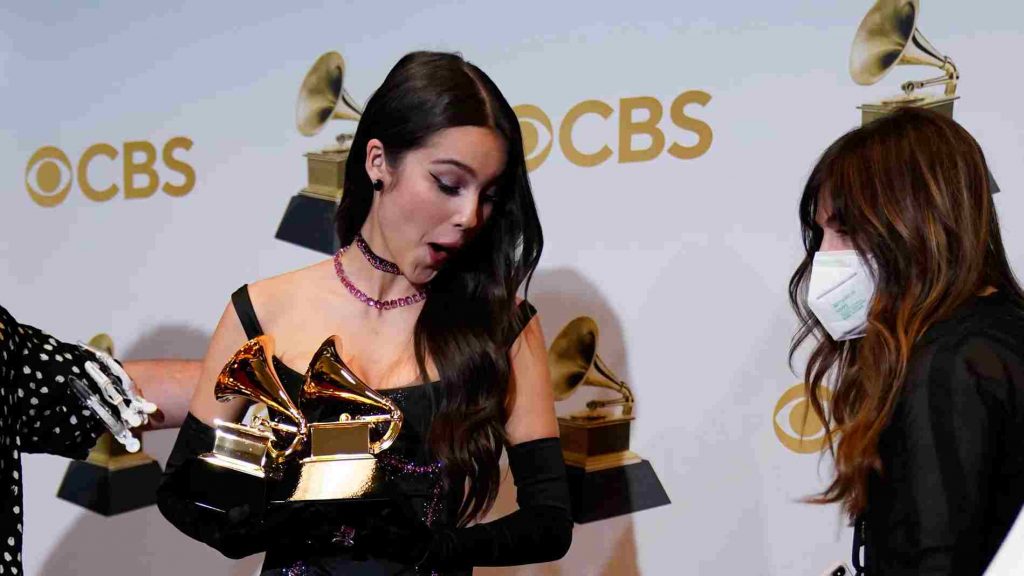 Olivia Rodrigo Enekes Grammy-Dij 2022