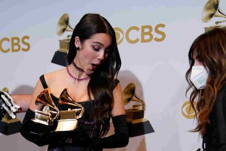 Olivia Rodrigo nagyot bakizott a Grammy-gálán