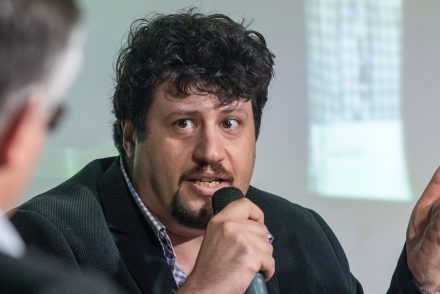 „Nem pusztán utolsó, jellemtelen áruló, de egy pszichopátiás hazudozó” – Puzsér Róbert keményen kritizálta Jakab Pétert