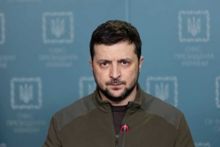 Zelenszkij üzent minden országnak: Fel kell készülni, hogy Putyin beveti az atom- és vegyi fegyvereket is
