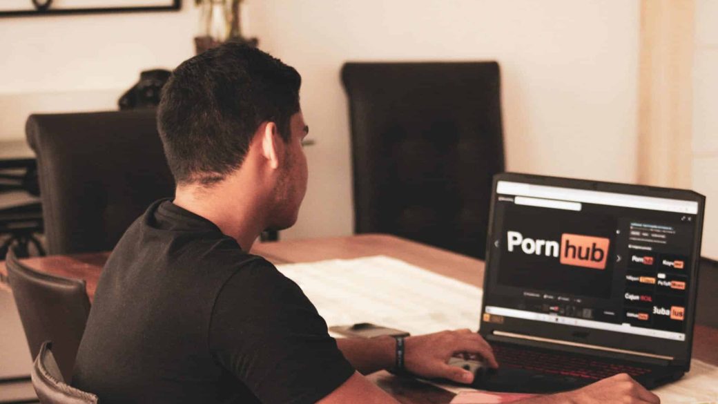 Mimi Boom pornofilm utazas