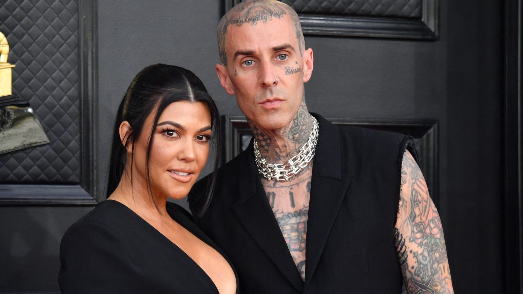 kourtney-kardashian-travis-barker-eskuvoi-vacsora