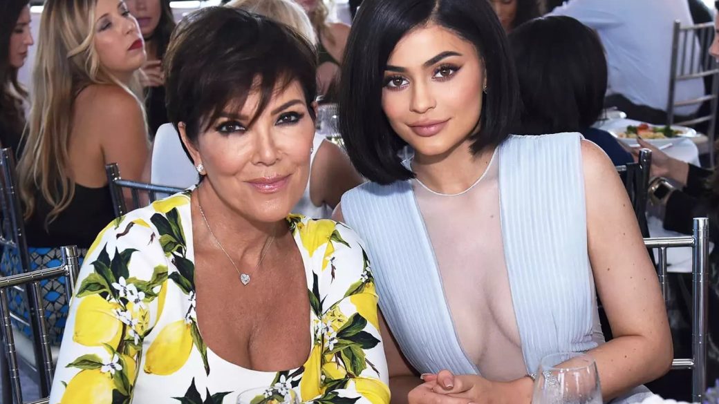 kylie kris jenner automosas bevasarlas tankolas