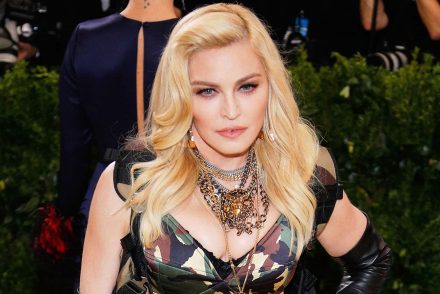 Madonna meg akarja gyónni bűneit – Egyenesen Ferenc pápához fordult