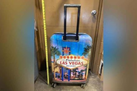 Egy kisgyerek teste került elő a „mesés Las Vegas” feliratú bőröndből