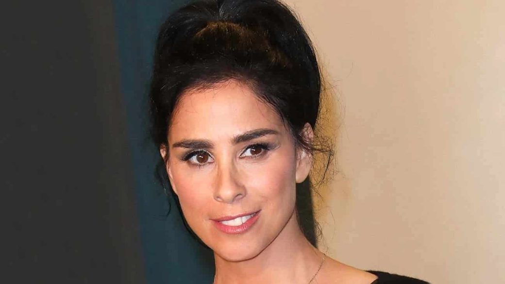 sarah silverman humorista fogkefe megosztasa