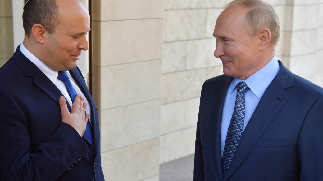 vlagyimir putyin Naftali Bennett izrael bocsánatkérés orosz ukrán háború