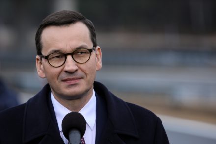 A lengyel miniszterelnök figyelmeztette Moszkvát, mi vár rájuk, ha eszükbe jutna őket is megtámadni