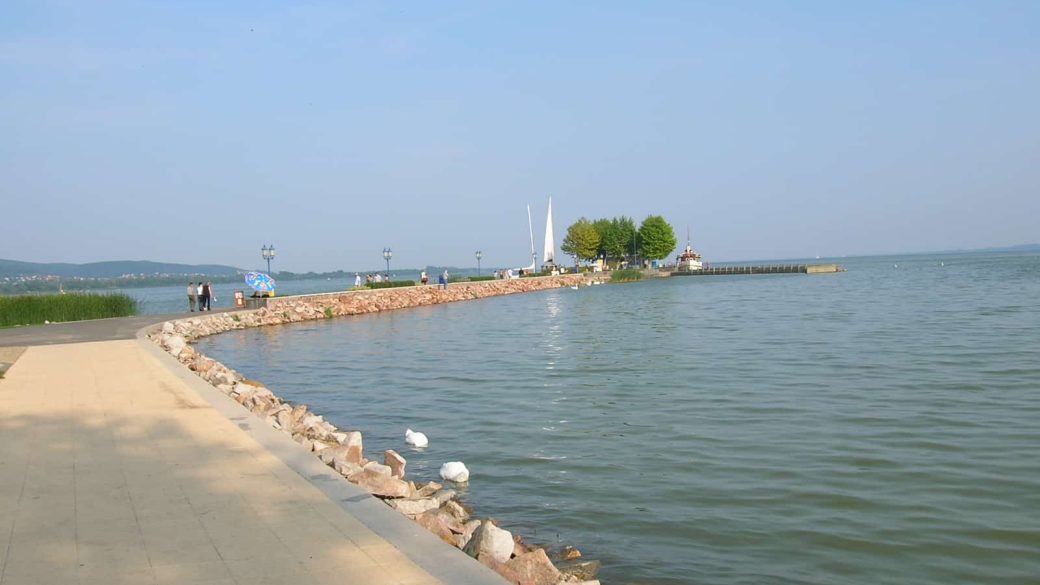balatonba fulladt fiu csaladja temetes szegenyseg