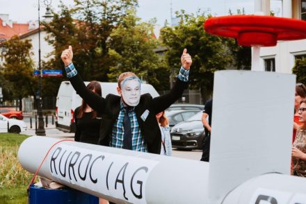 Csőből folyt a vér az Orbán Viktor elleni tüntetésen
