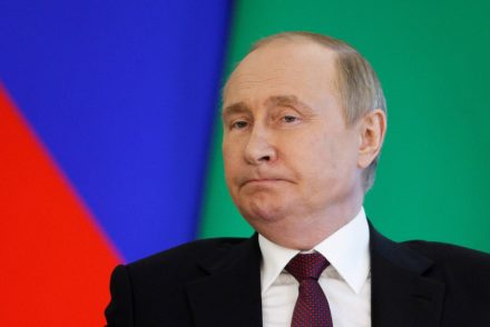 A Pussy Riot egyik tagja Hitleréhez hasonlította Putyin propagandáját