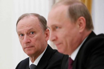 Vlagyimir Putyin második parancsnoka túlélhetett egy mérgezéses merényletkísérletet