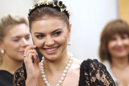 Putyin állítólagos terhes szeretője, Alina Kabajeva foghatja a fejét