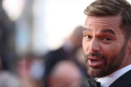 Sokkoló: Ricky Martinra vérfertőzés miatt 50 év börtön vár