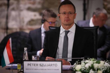 Szijjártó Péter elárulta, miért gondolja, hogy elhúzódik a háború