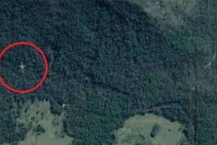 Rejtélyes, „lezuhant” repülőre bukkantak a Google Maps-en